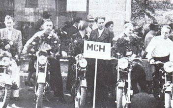 Bei einer Ausfahrt 1951 Von links: Frau Single, Karl Schelling, Helmut Rapp, Willi Reichert (1. Vorsitzender), Gerhard Munz, Wilhelm Frank (2. Vorsitzender)